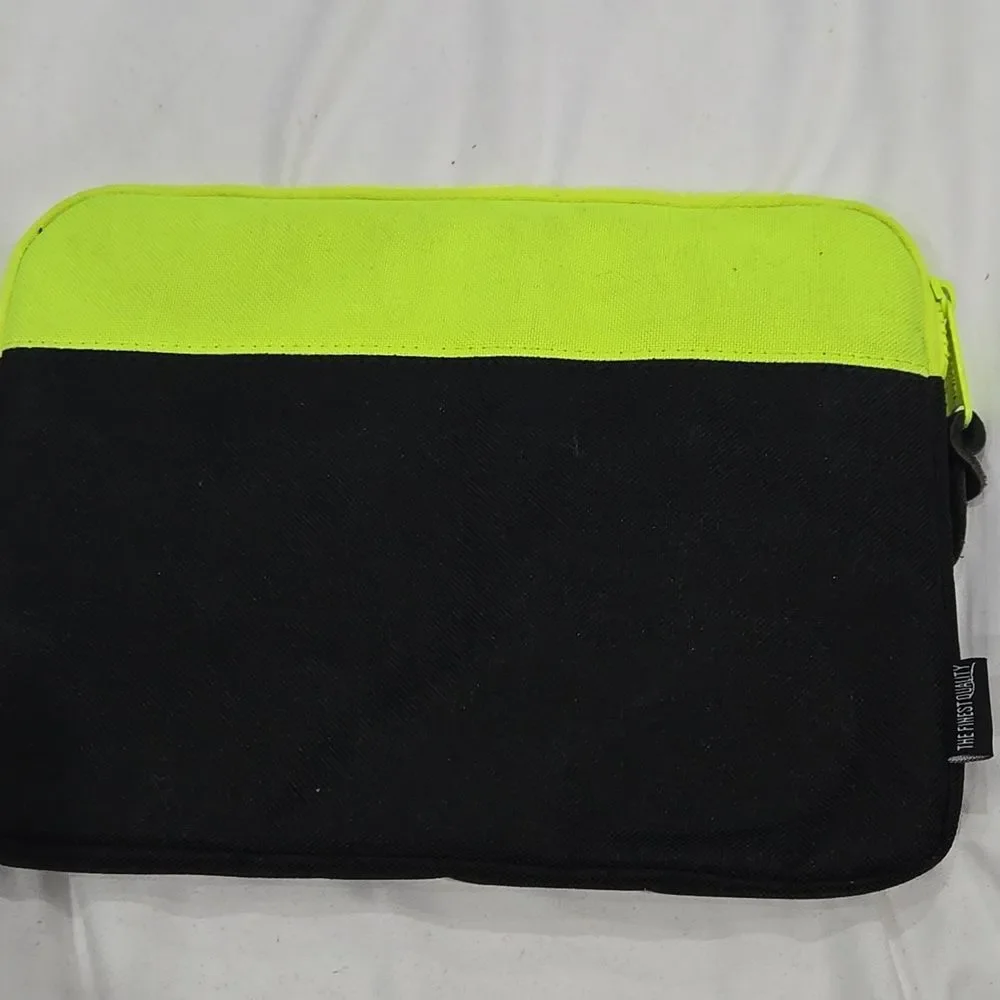 Herschel iPad Tabket Neon Yellow Black Case